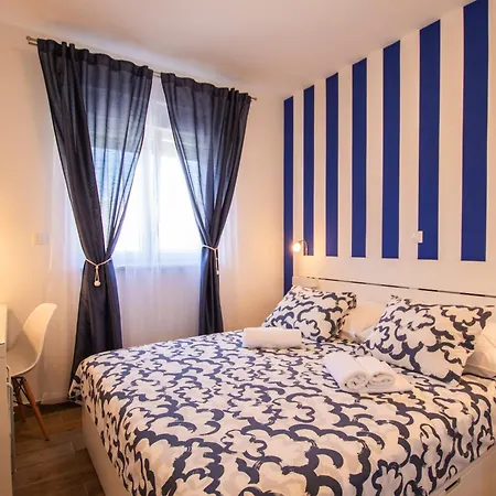 Udoban Kutak Blizu Centra Mala Punta *