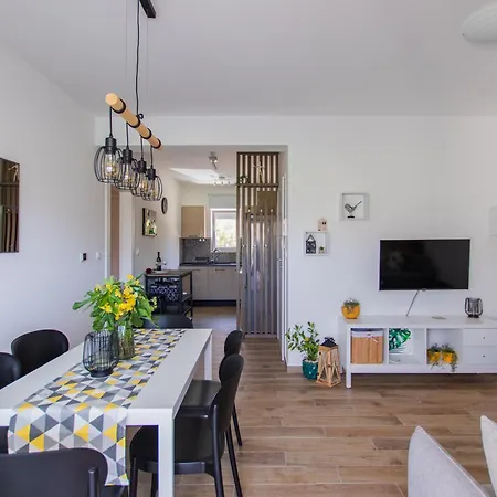 Udoban Kutak Blizu Centra Mala Punta Trogir