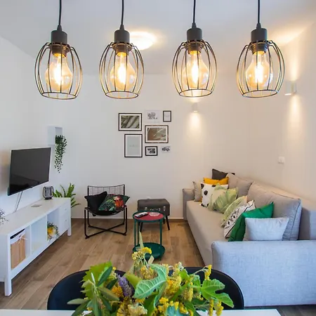 Udoban Kutak Blizu Centra Mala Punta