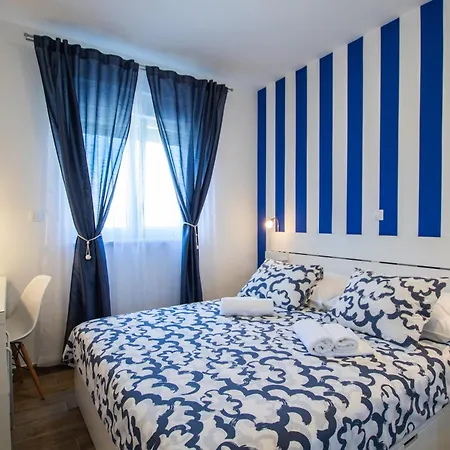 Udoban Kutak Blizu Centra Mala Punta *