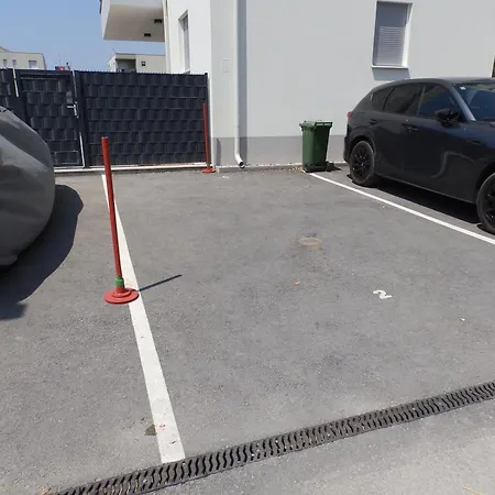Udoban Kutak Blizu Centra Mala Punta Appartement