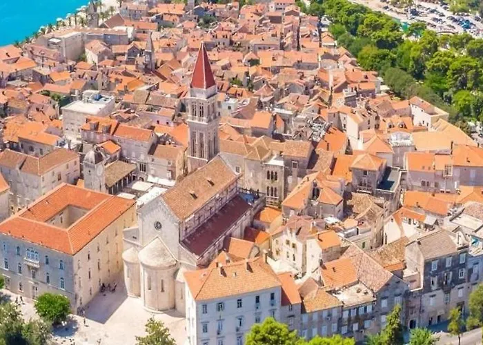 Udoban Kutak Blizu Centra Mala Punta * 特罗吉尔