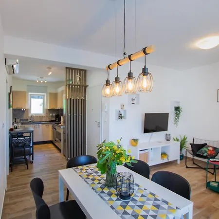 Udoban Kutak Blizu Centra Mala Punta * Trogir