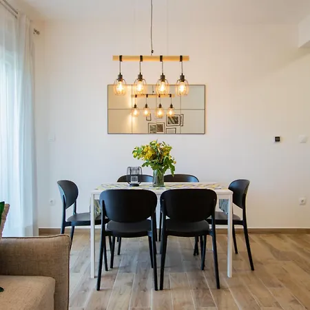 Udoban Kutak Blizu Centra Mala Punta