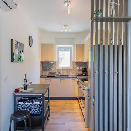 Udoban Kutak Blizu Centra Mala Punta Trogir